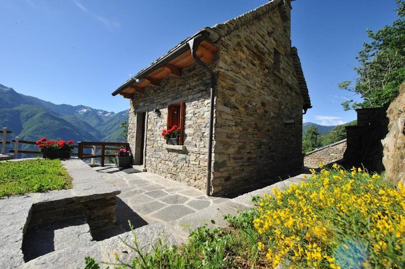 Agriturismo La Tensa Country house Domodossola